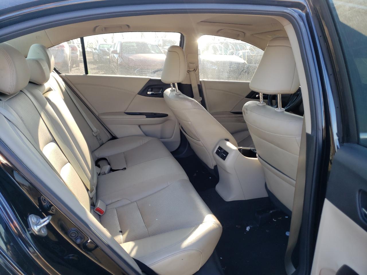 Photo 6 from auction – 2015 HONDA ACCORD EXL with VIN 1HGCR2F80FA013394