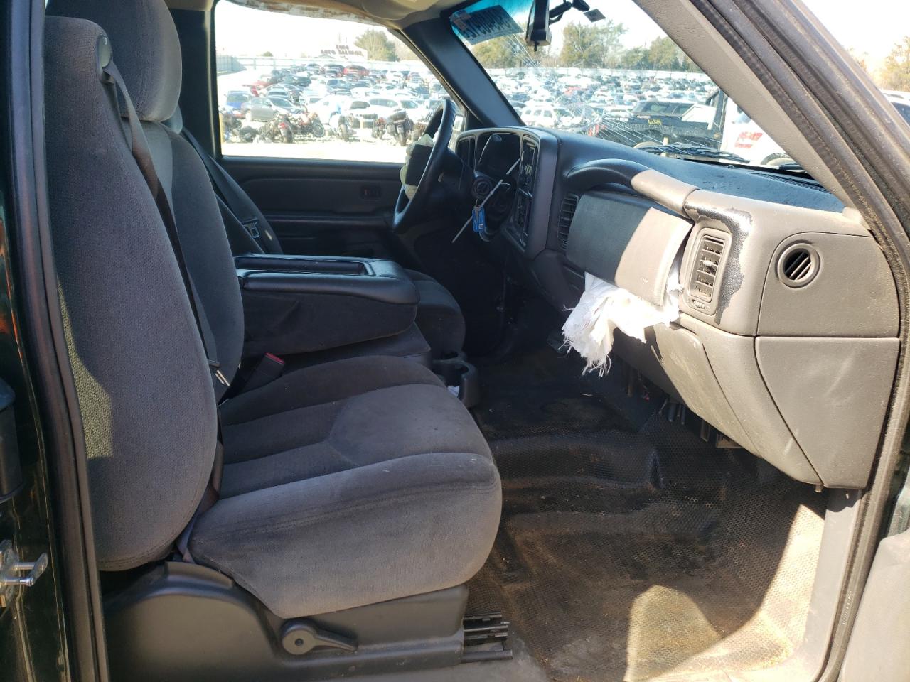 Photo 5 from auction – 2006 GMC SIERRA 150 with VIN 1GTEC19V56Z155682