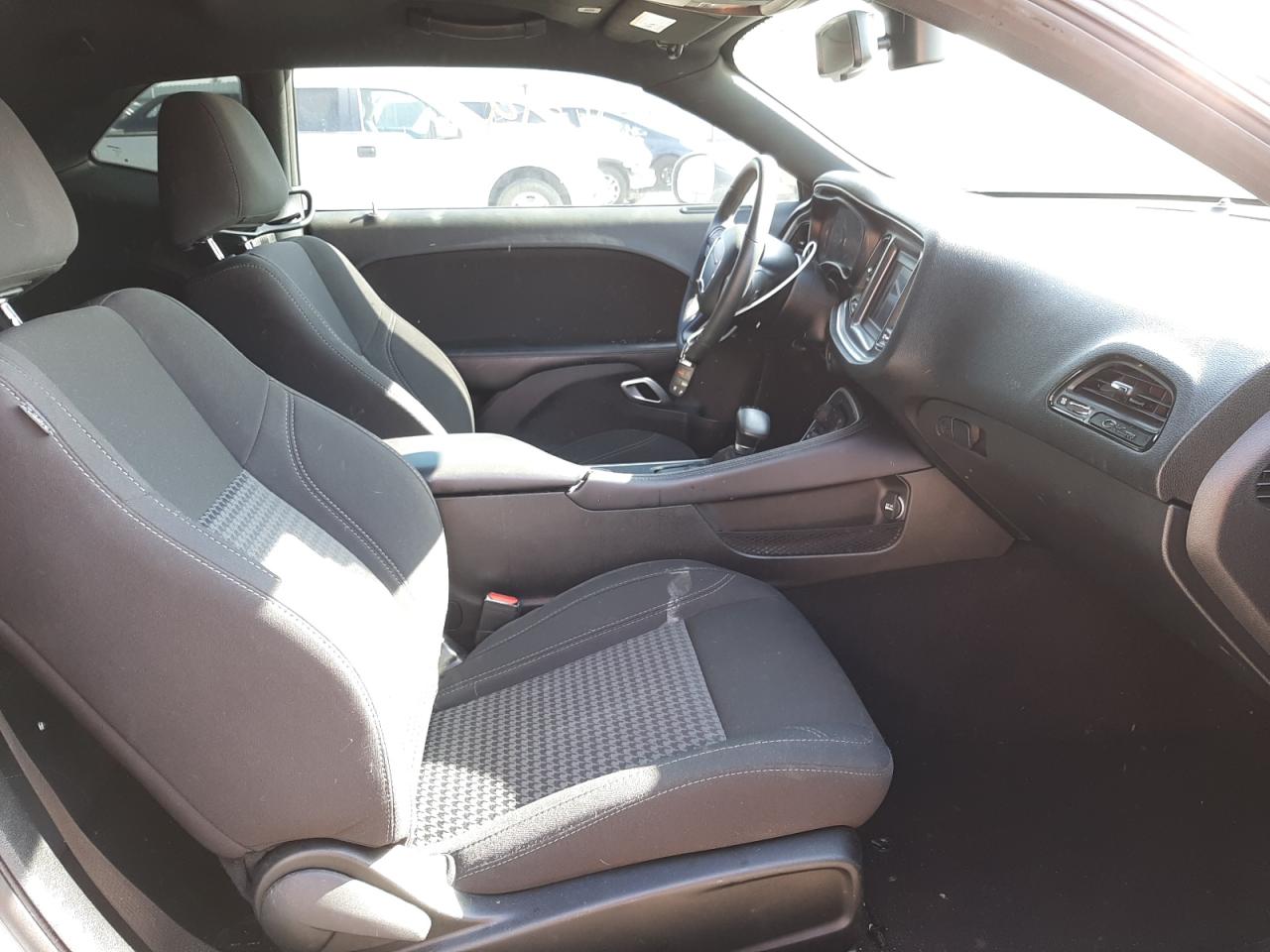 Photo 5 from auction – 2020 DODGE CHALLENGER with VIN 2C3CDZAG4LH198958