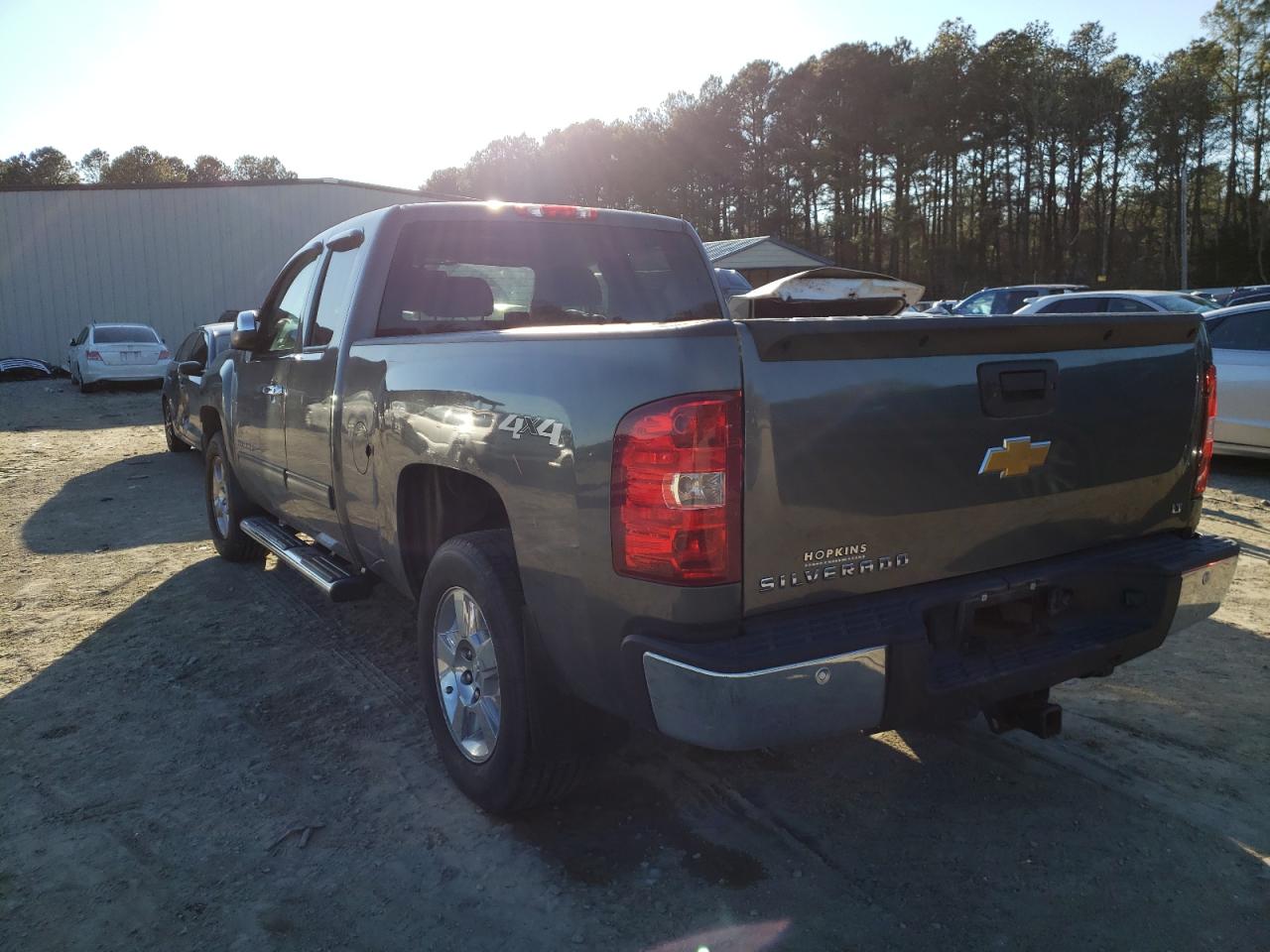 Photo 3 from auction – 2011 CHEVROLET SILVERADO with VIN 1GCRKSE36BZ295670