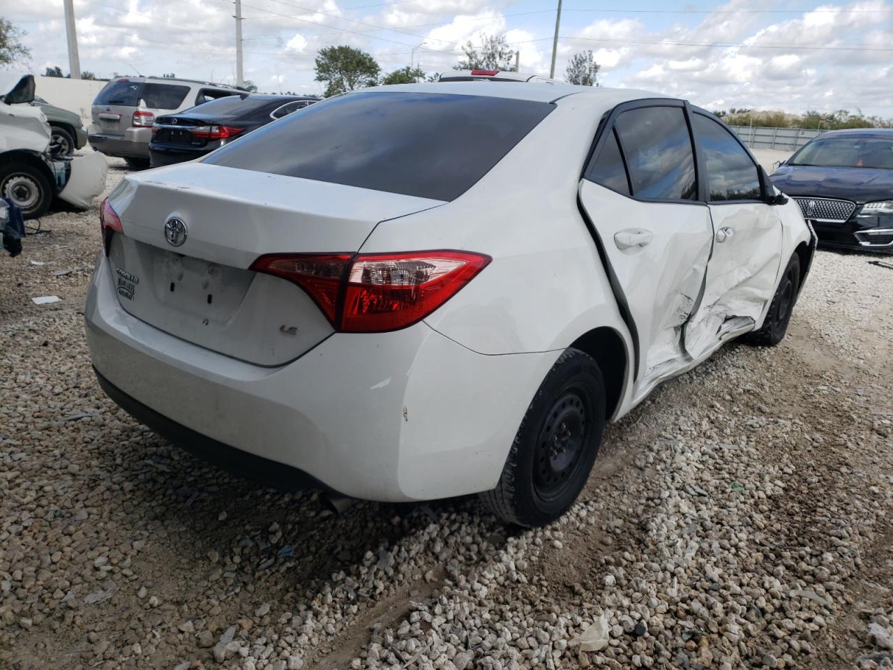 Photo 4 from auction – 2019 TOYOTA COROLLA L with VIN 5YFBURHE6KP942452