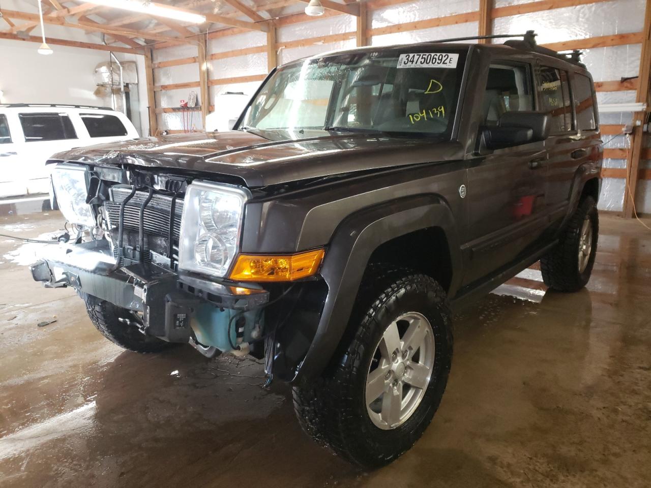 Photo 2 from auction – 2006 JEEP COMMANDER with VIN 1J8HG48N46C104139