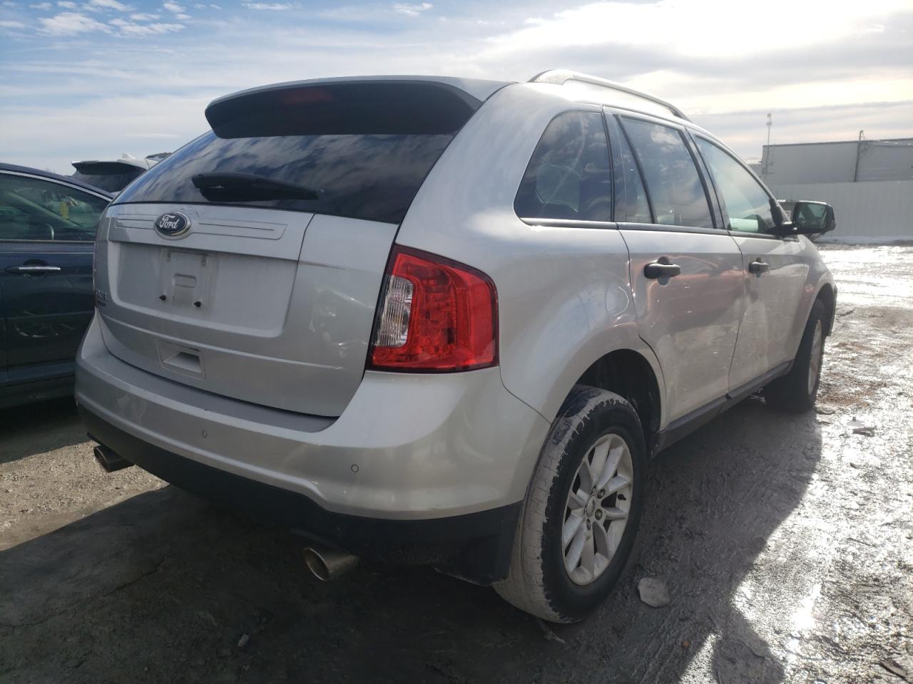 Photo 4 from auction – 2013 FORD EDGE SE with VIN 2FMDK3GC5DBE29647