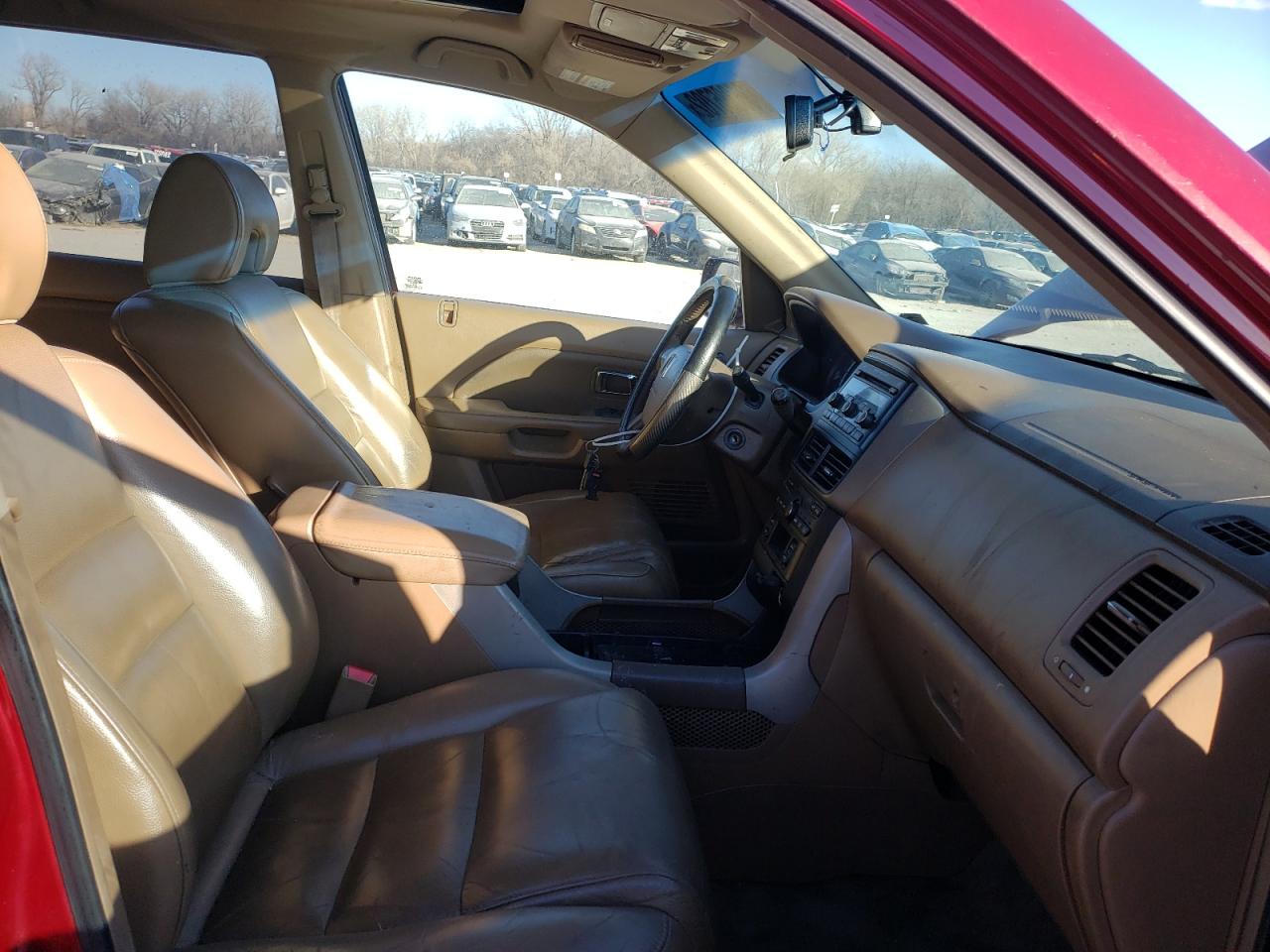 Photo 5 from auction – 2006 HONDA PILOT EX with VIN 5FNYF28596B023185