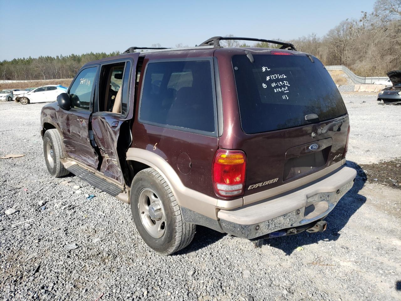 Photo 3 from auction – 2000 FORD EXPLORER E with VIN 1FMDU84PXYZA70362