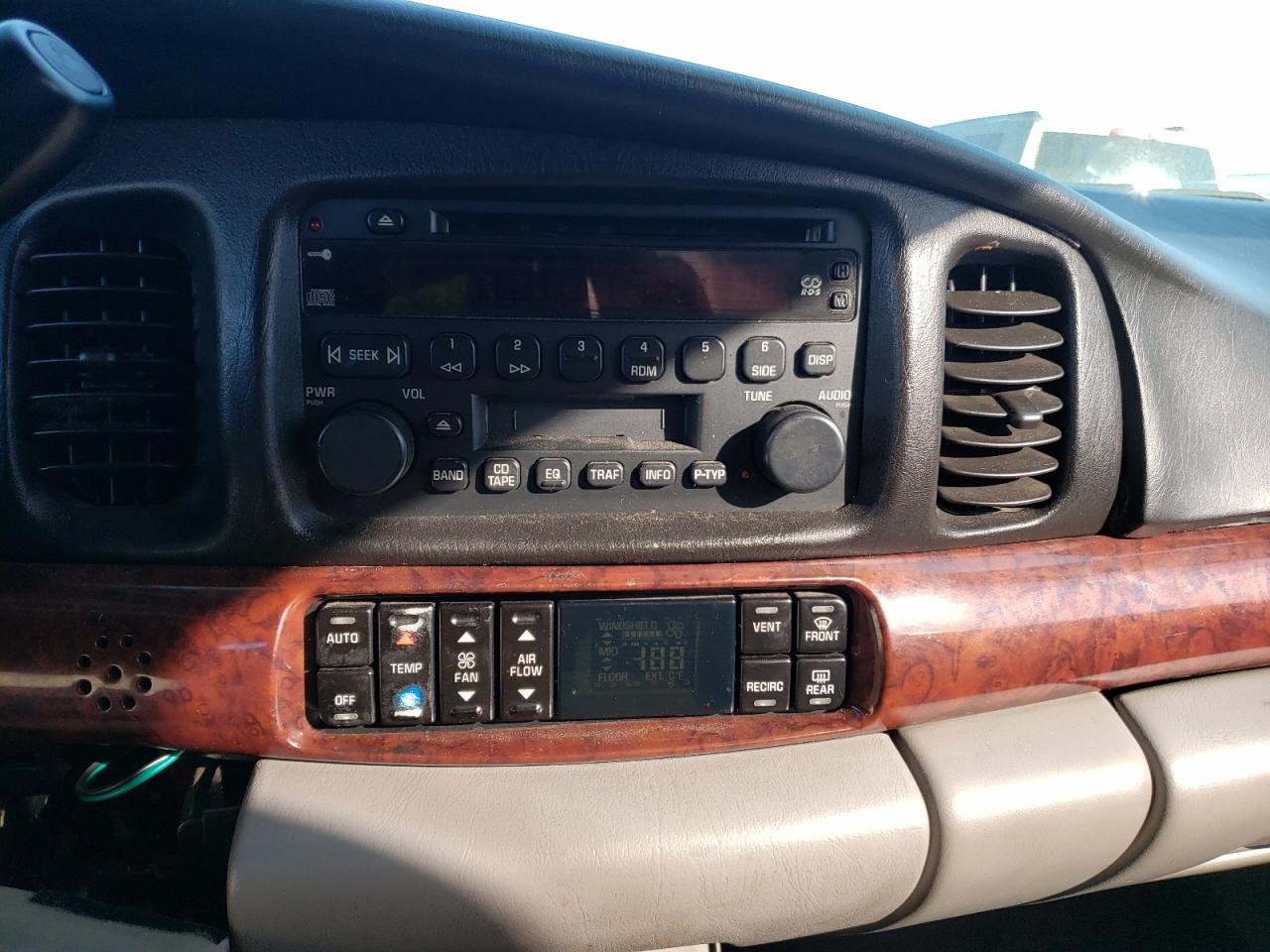 Photo 9 from auction – 2004 BUICK LESABRE LI with VIN 1G4HR54K14U164661