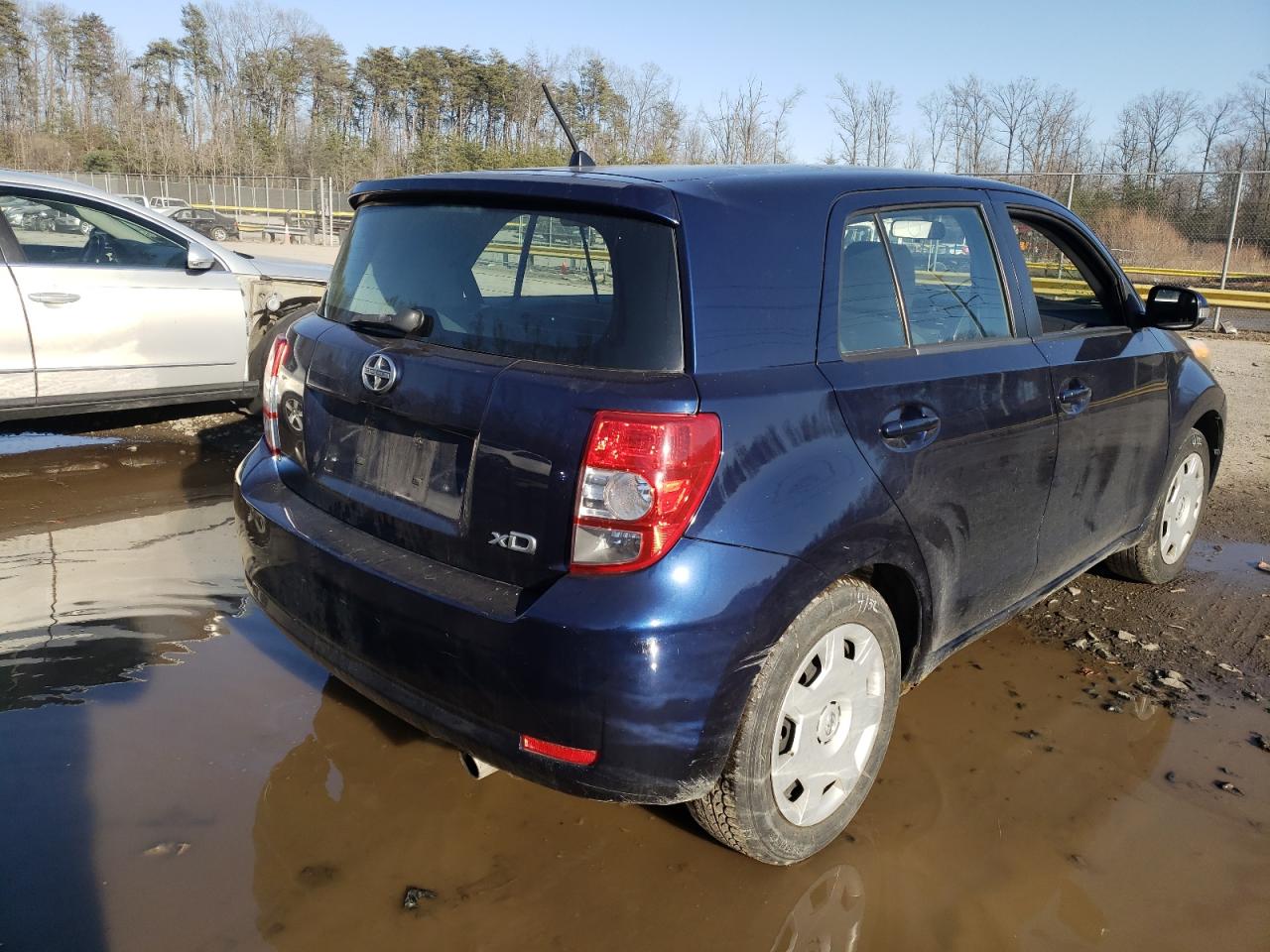 Photo 4 from auction – 2008 TOYOTA SCION XD with VIN JTKKU10408J013318