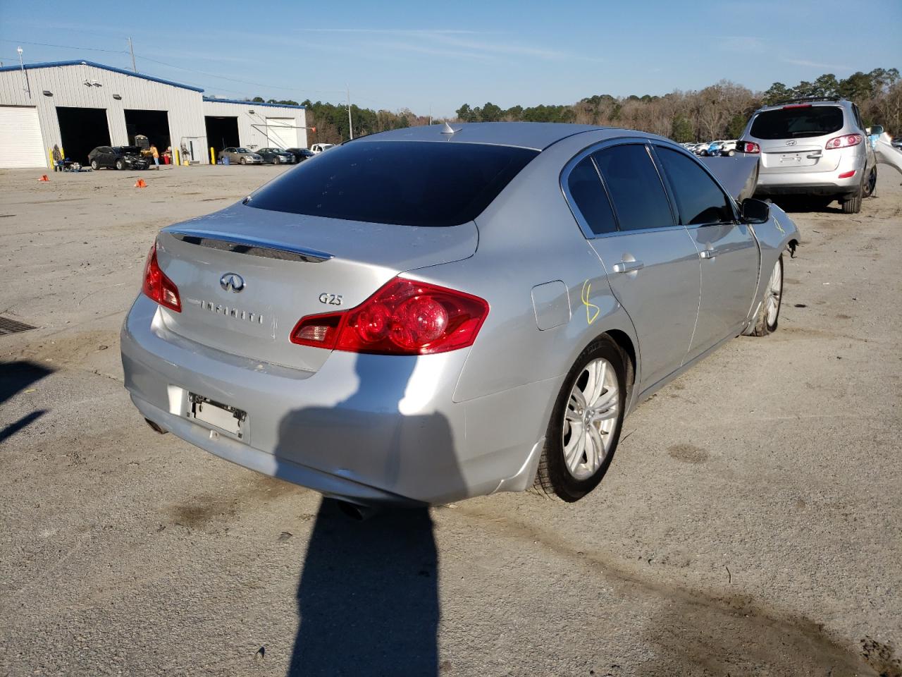 Photo 4 from auction – 2011 INFINITI G25 BASE with VIN JN1DV6AP0BM602249