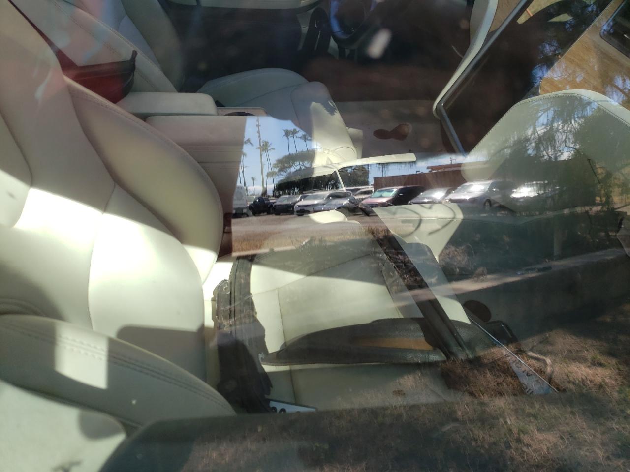 Photo 5 from auction – 2018 TESLA MODEL S with VIN 5YJSA1E20JF266076
