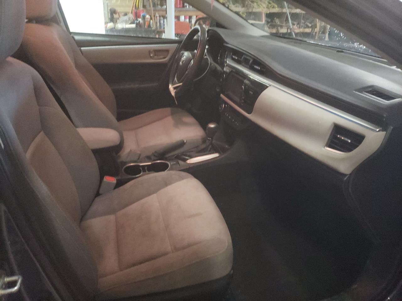 Photo 5 from auction – 2015 TOYOTA COROLLA L with VIN 5YFBURHE7FP209137