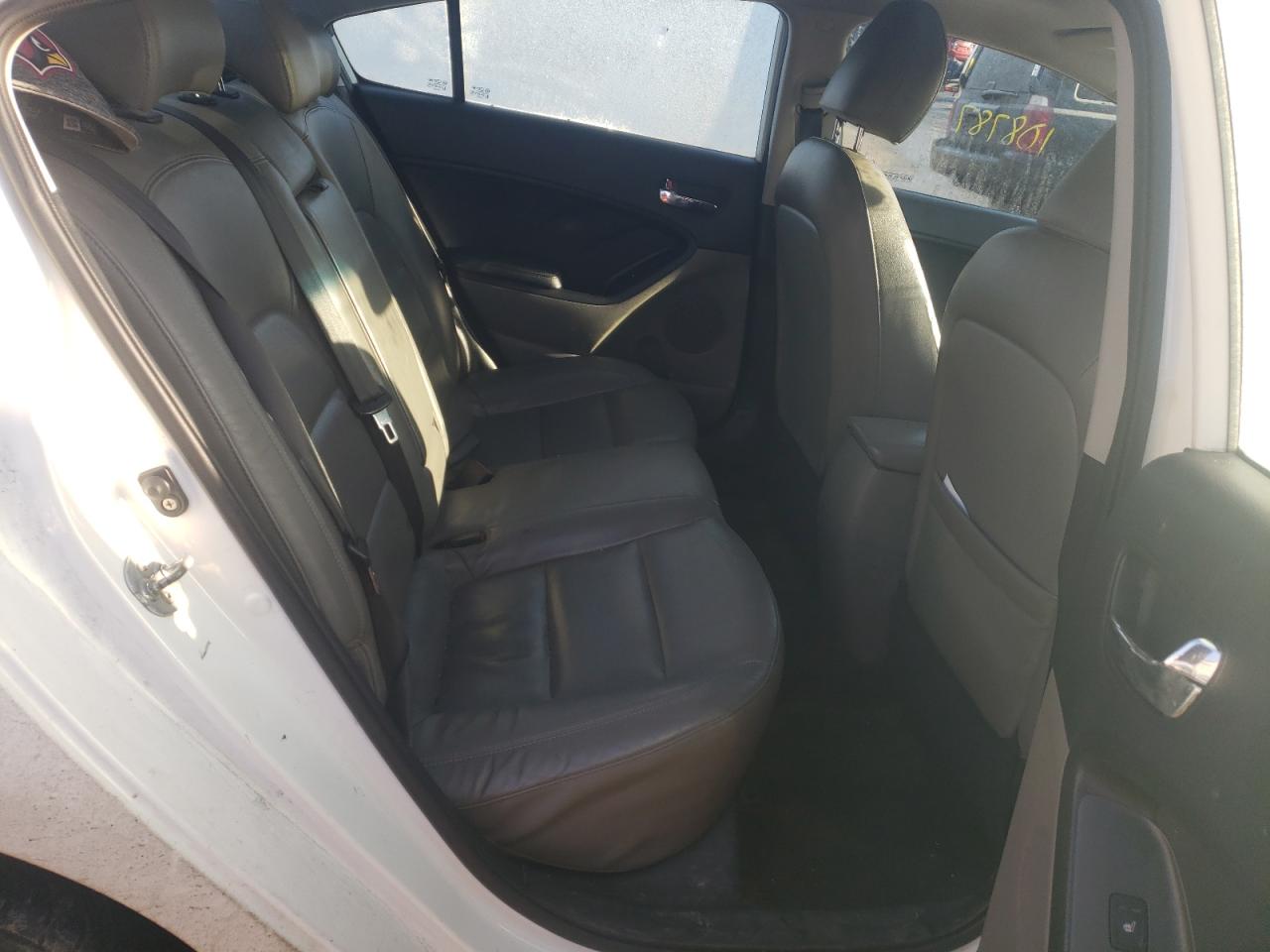 Photo 6 from auction – 2015 KIA FORTE EX with VIN KNAFZ4A83F5283157