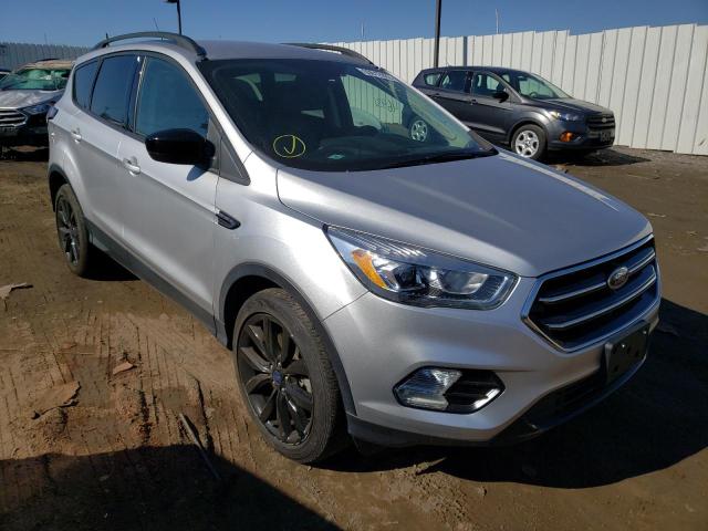 FORD ESCAPE SE 2018 with VIN 1FMCU9GD0JUB78737 - Photo from auction