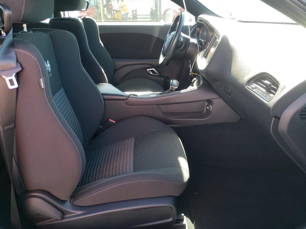 Photo 5 from auction – 2019 DODGE CHALLENGER with VIN 2C3CDZFJ0KH758980
