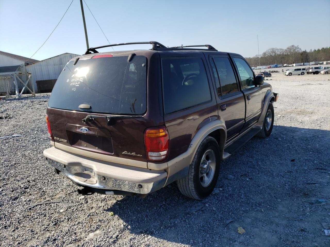 Photo 4 from auction – 2000 FORD EXPLORER E with VIN 1FMDU84PXYZA70362