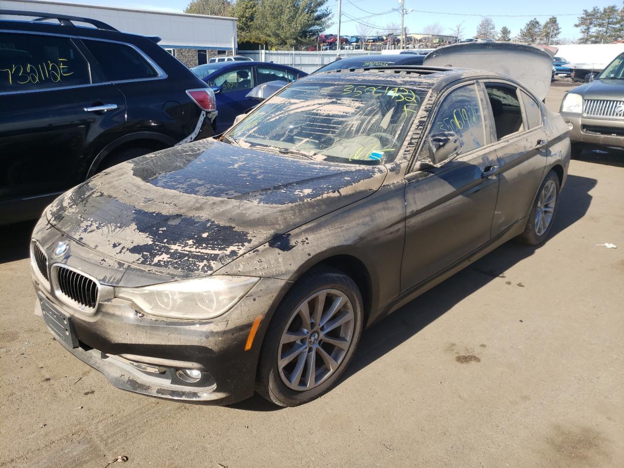 Photo 2 from auction – 2018 BMW 320 XI with VIN WBA8E5G50JNU45584