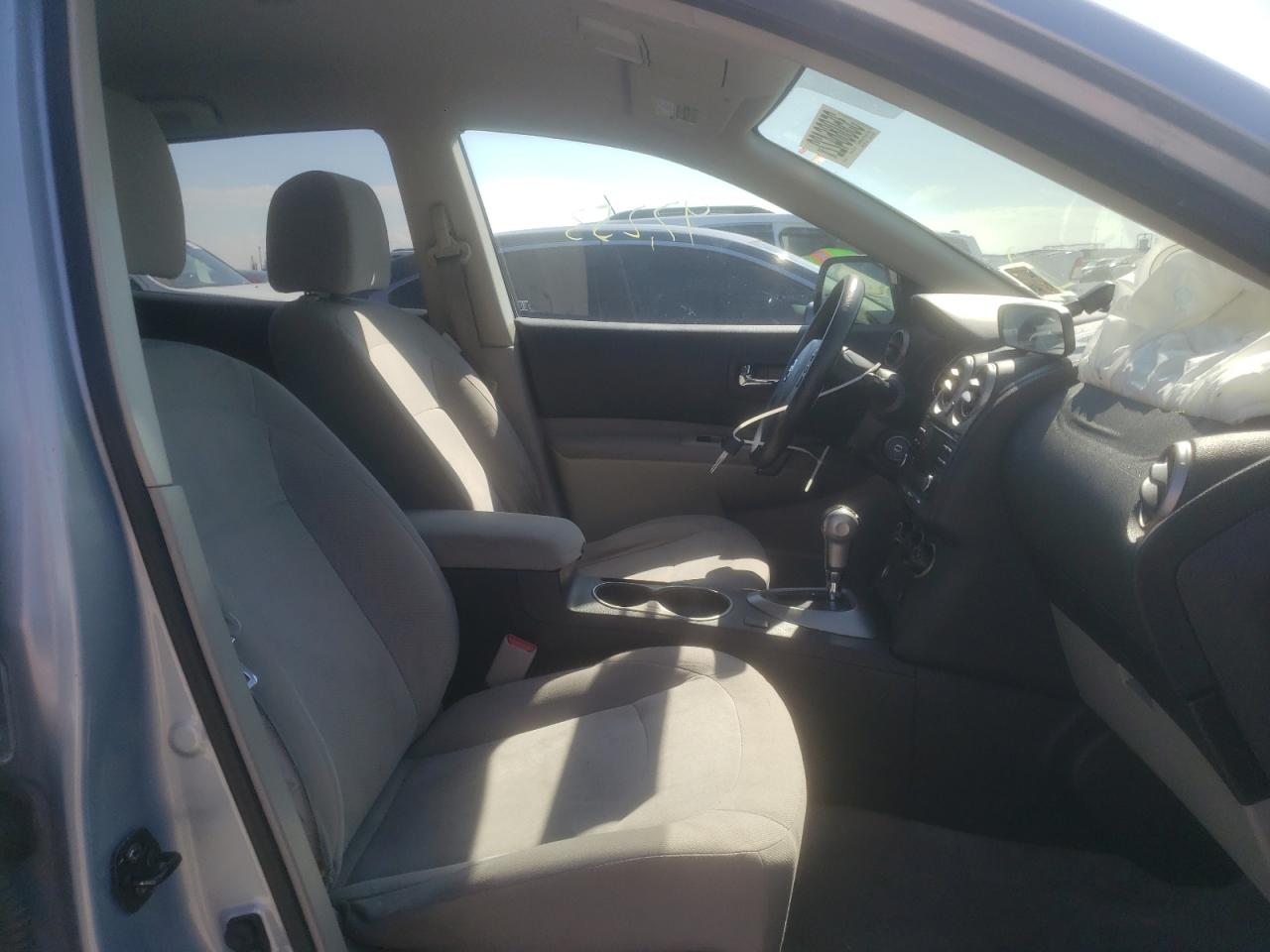 Photo 5 from auction – 2013 NISSAN ROGUE S with VIN JN8AS5MT3DW024784