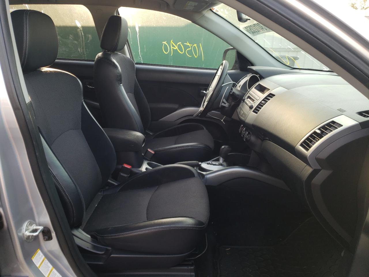 Photo 5 from auction – 2012 MITSUBISHI OUTLANDER with VIN JA4JT3AWXCU001132