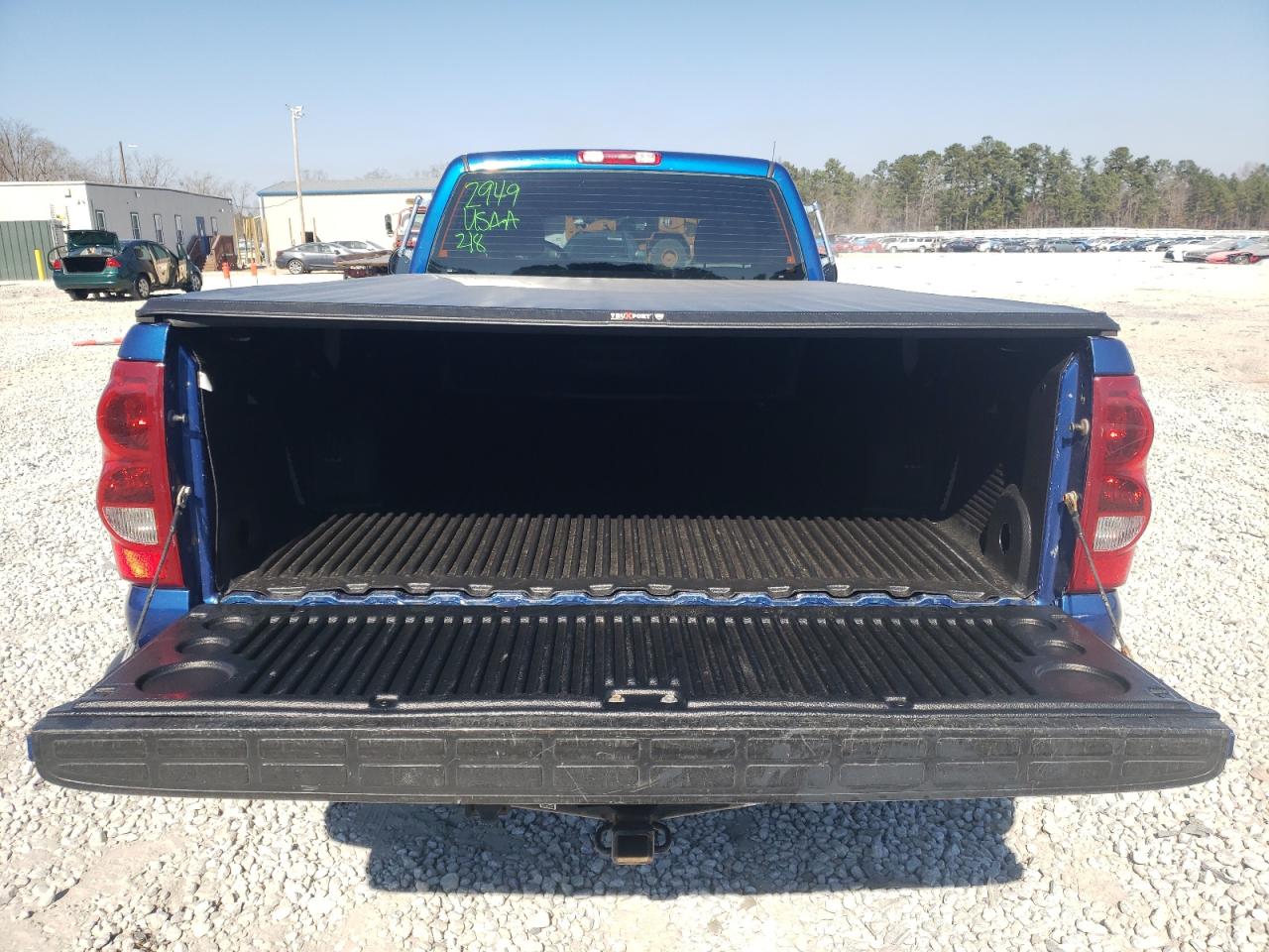 Photo 6 from auction – 2003 CHEVROLET SILVERADO with VIN 1GCEK14V03E290162