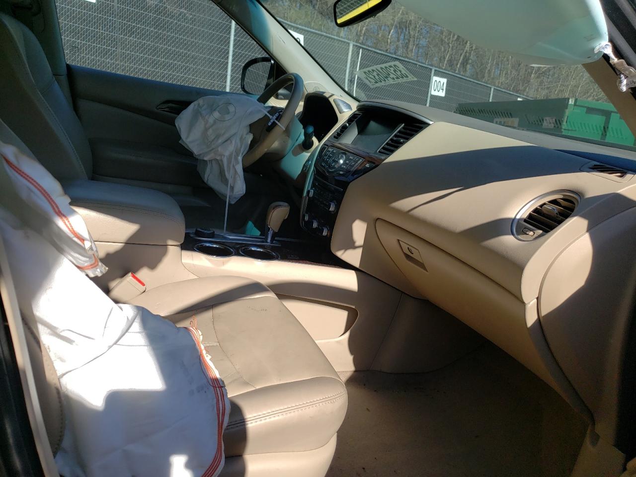 Photo 5 from auction – 2015 NISSAN PATHFINDER with VIN 5N1AR2MM7FC658081