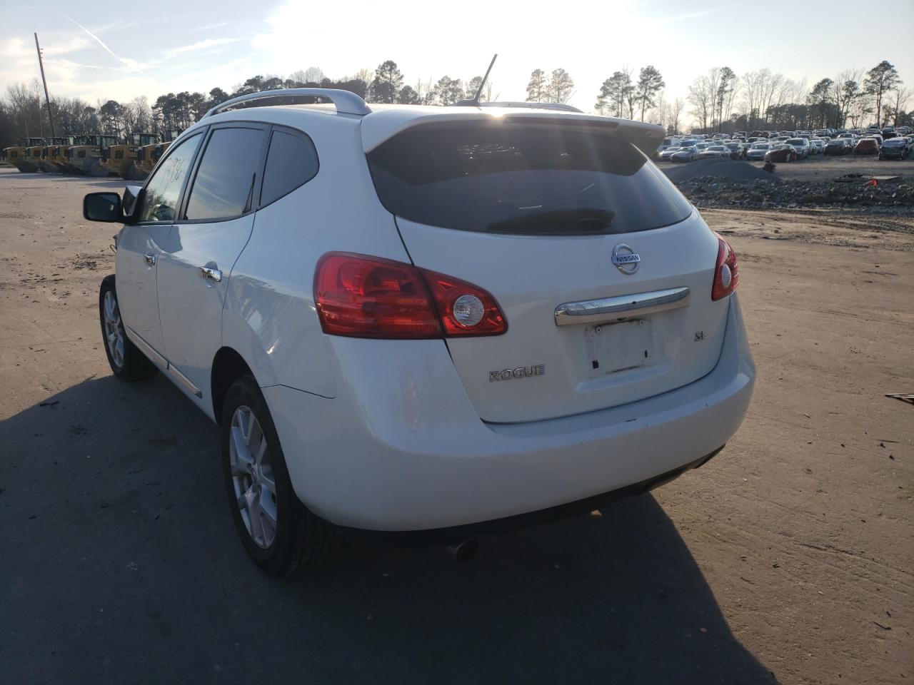 Photo 3 from auction – 2011 NISSAN ROGUE with VIN JN8AS5MT2BW154746