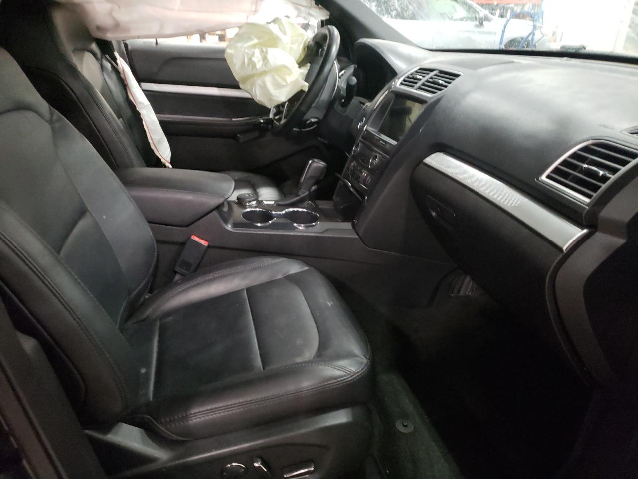 Photo 5 from auction – 2017 FORD EXPLORER X with VIN 1FM5K8D82HGC84972