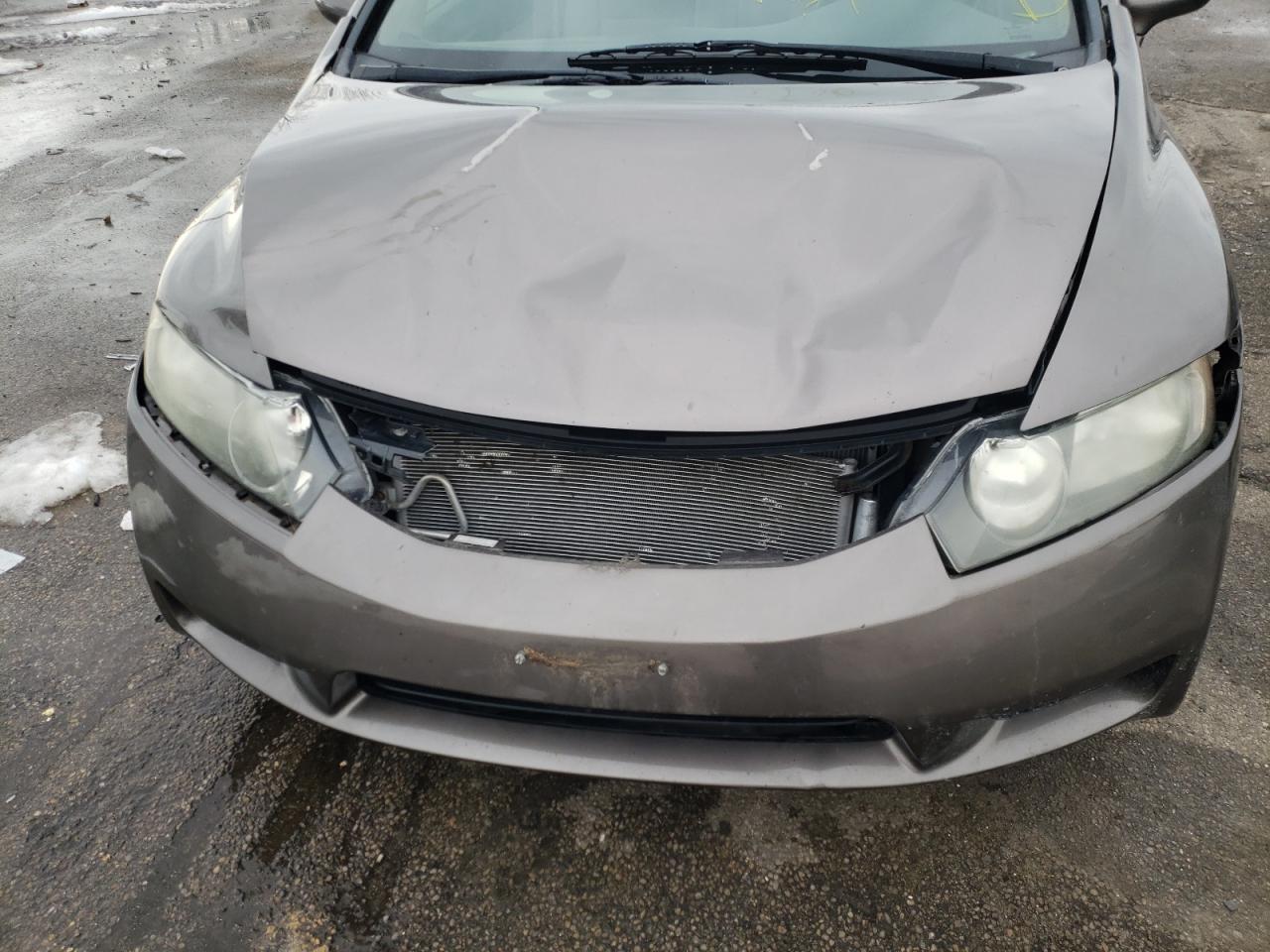 Photo 9 from auction – 2011 HONDA CIVIC LX with VIN 19XFA1F51BE025211