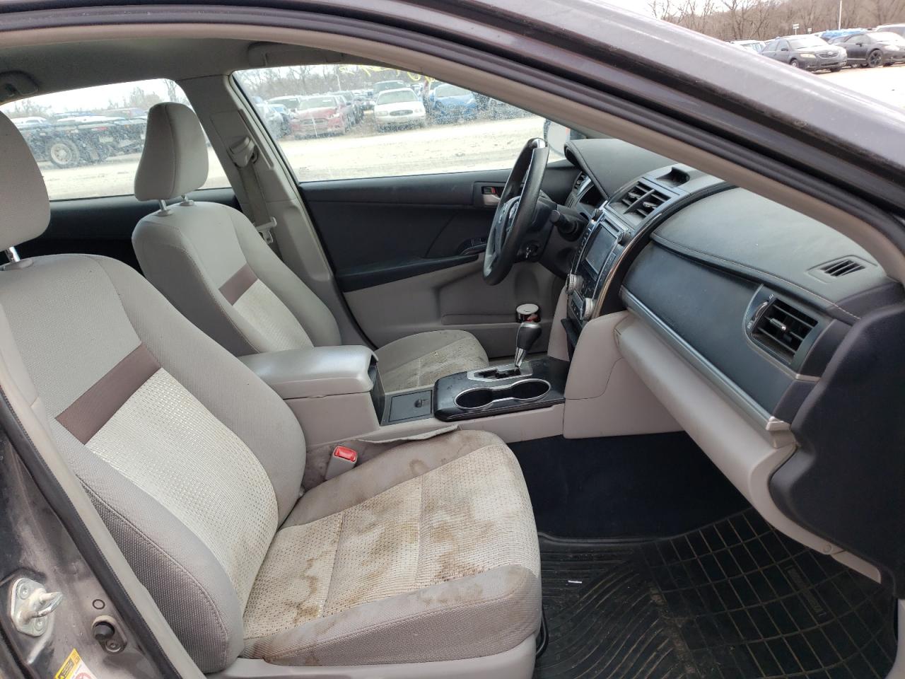 Photo 5 from auction – 2012 TOYOTA CAMRY BASE with VIN 4T1BF1FK0CU145389