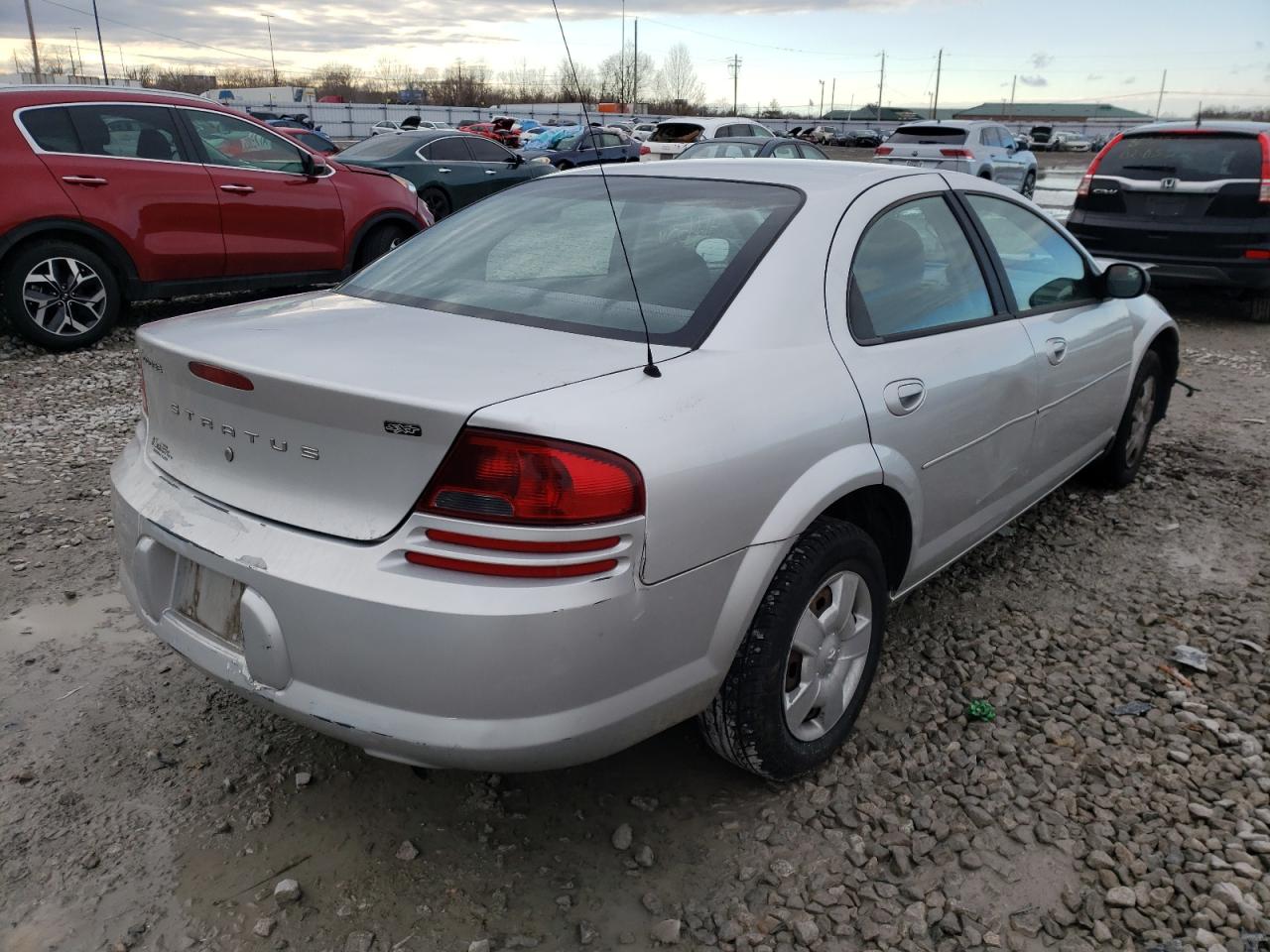 Photo 4 from auction – 2005 DODGE STRATUS SX with VIN 1B3EL46X15N572859