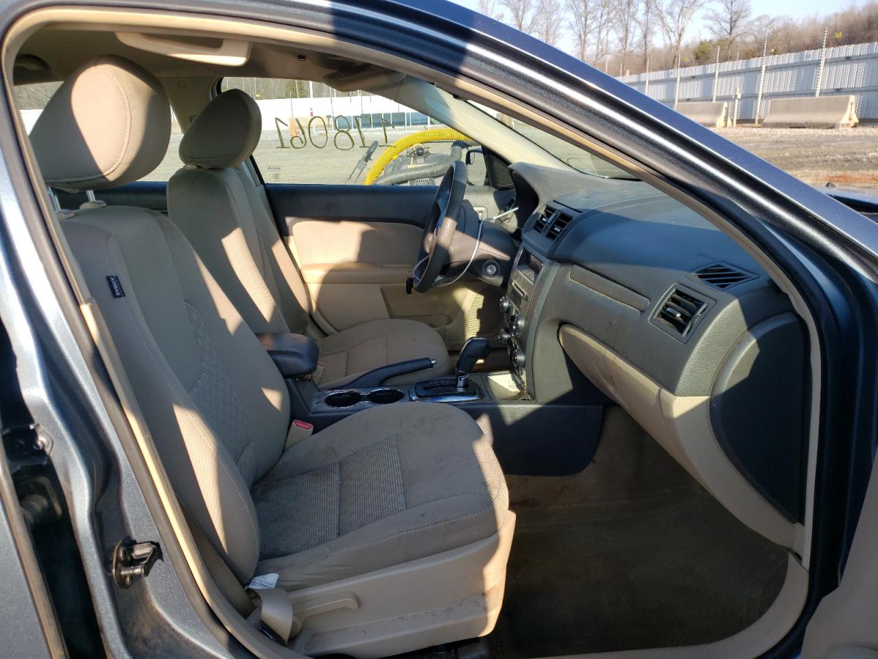 Photo 5 from auction – 2011 FORD FUSION SE with VIN 3FAHP0HA2BR287829