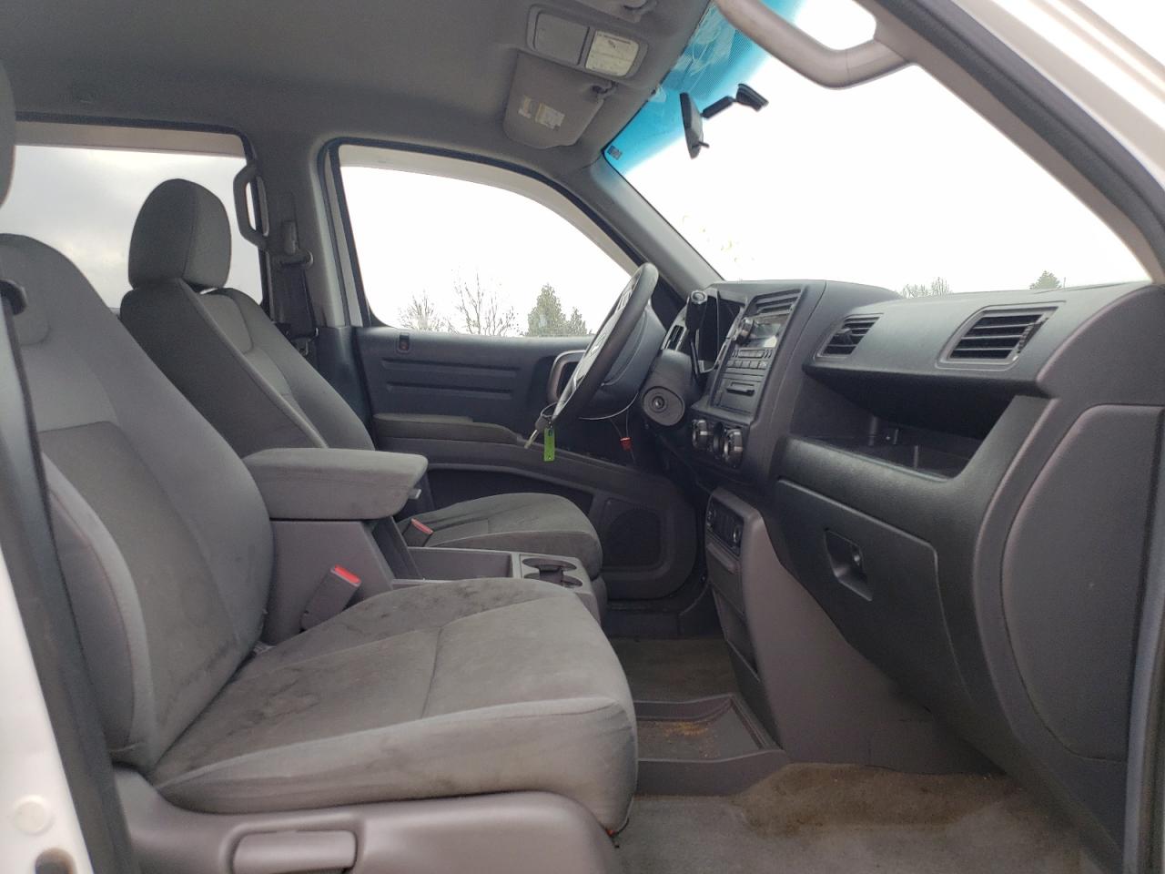 Photo 5 from auction – 2010 HONDA RIDGELINE with VIN 5FPYK1F46AB006716
