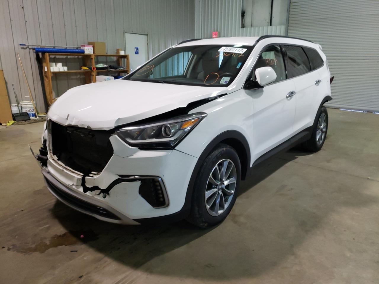 Photo 2 from auction – 2017 HYUNDAI SANTA FE S with VIN KM8SMDHF2HU226702