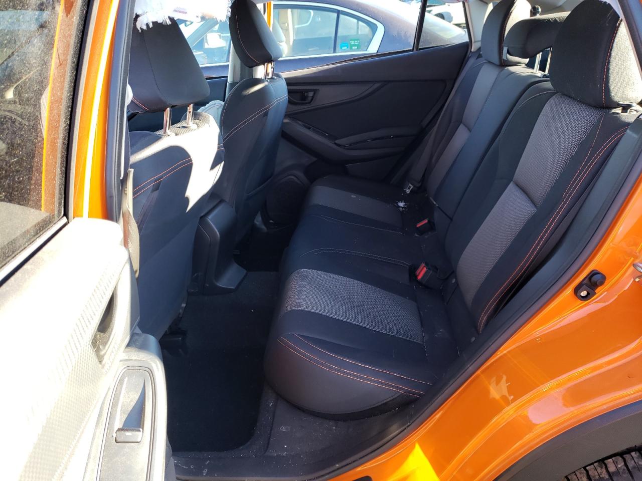 Photo 6 from auction – 2018 SUBARU CROSSTREK with VIN JF2GTADC7JH209210