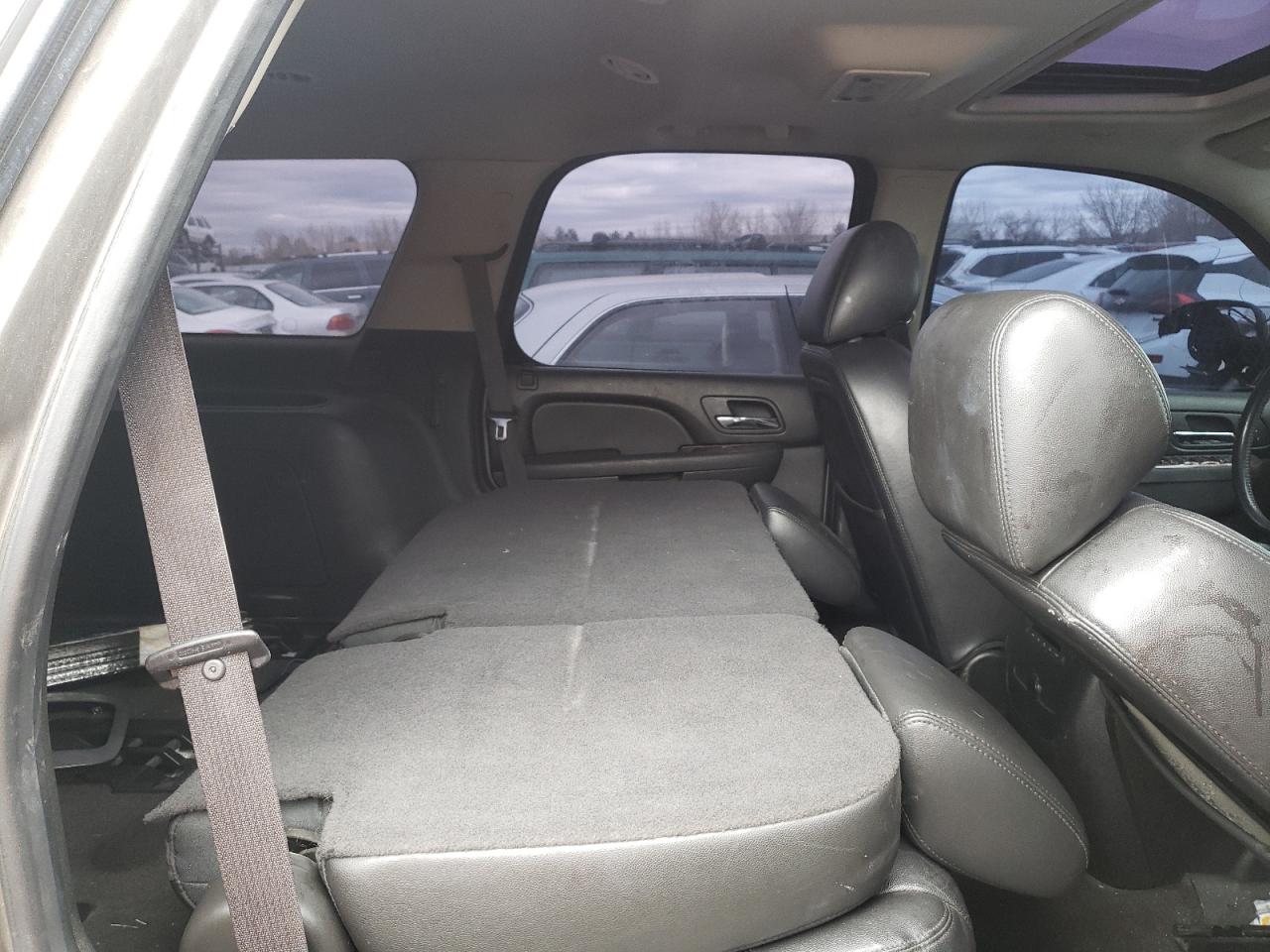 Photo 6 from auction – 2012 GMC YUKON SLT with VIN 1GKS2CE03CR300195