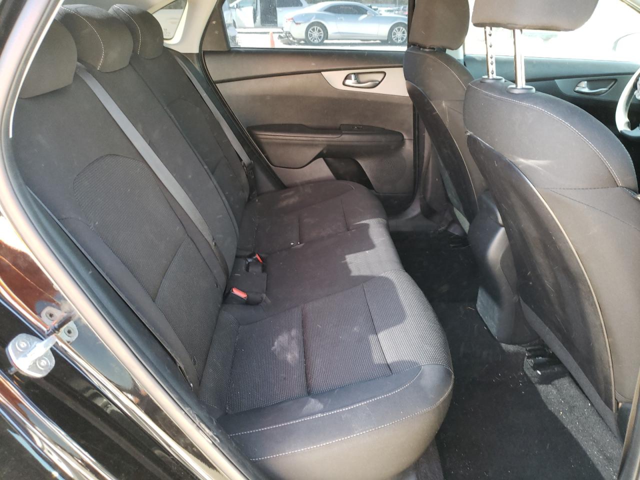 Photo 6 from auction – 2019 KIA FORTE FE with VIN 3KPF24AD7KE132227