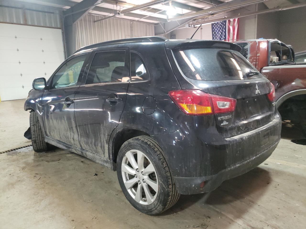 Photo 3 from auction – 2015 MITSUBISHI OUTLANDER with VIN 4A4AR4AU4FE013728