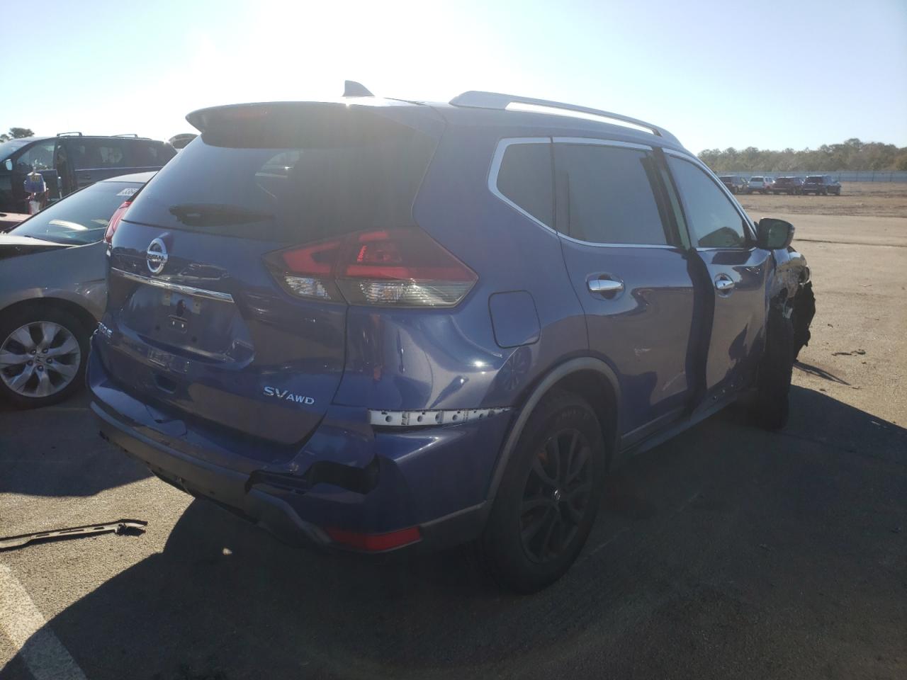 Photo 4 from auction – 2018 NISSAN ROGUE S with VIN KNMAT2MV3JP559564