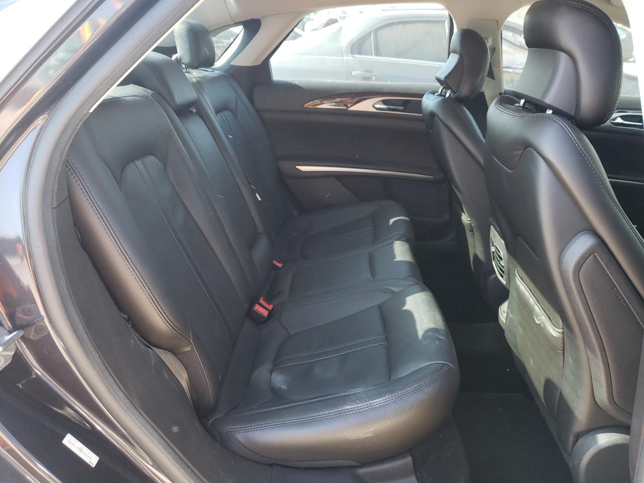 Photo 6 from auction – 2014 LINCOLN MKZ with VIN 3LN6L2G90ER835391