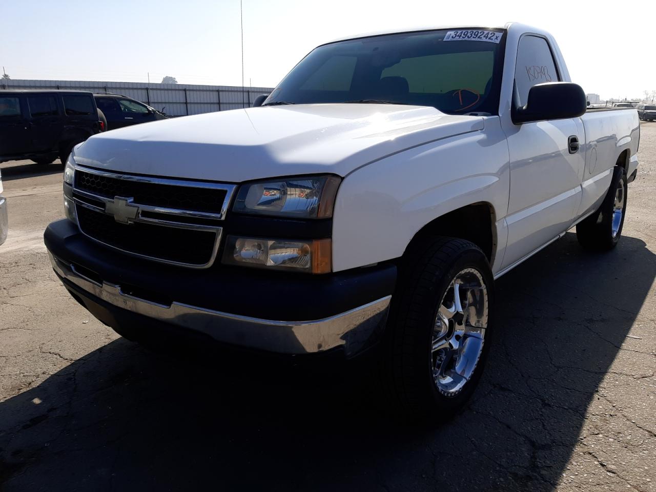 Photo 2 from auction – 2006 CHEVROLET SILVERADO with VIN 3GCEC14X86G200980
