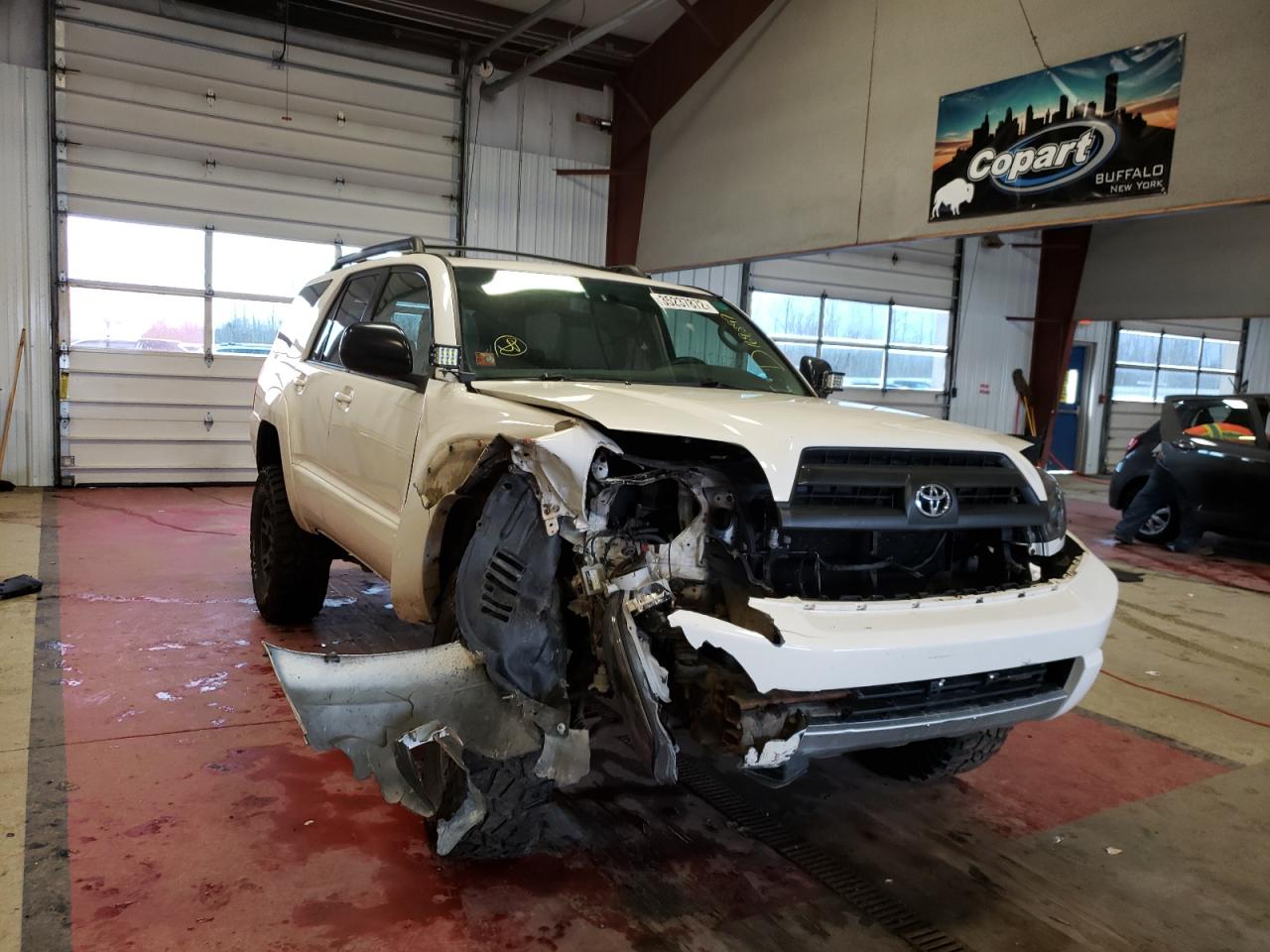 TOYOTA 4RUNNER SR 2003 with VIN JTEBU14R330015071 - Photo from auction