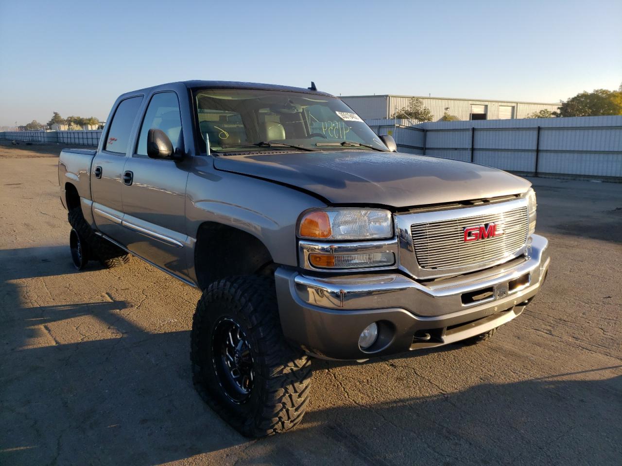 Photo 1 from auction – 2006 GMC NEW SIERRA with VIN 2GTEK13N761221203