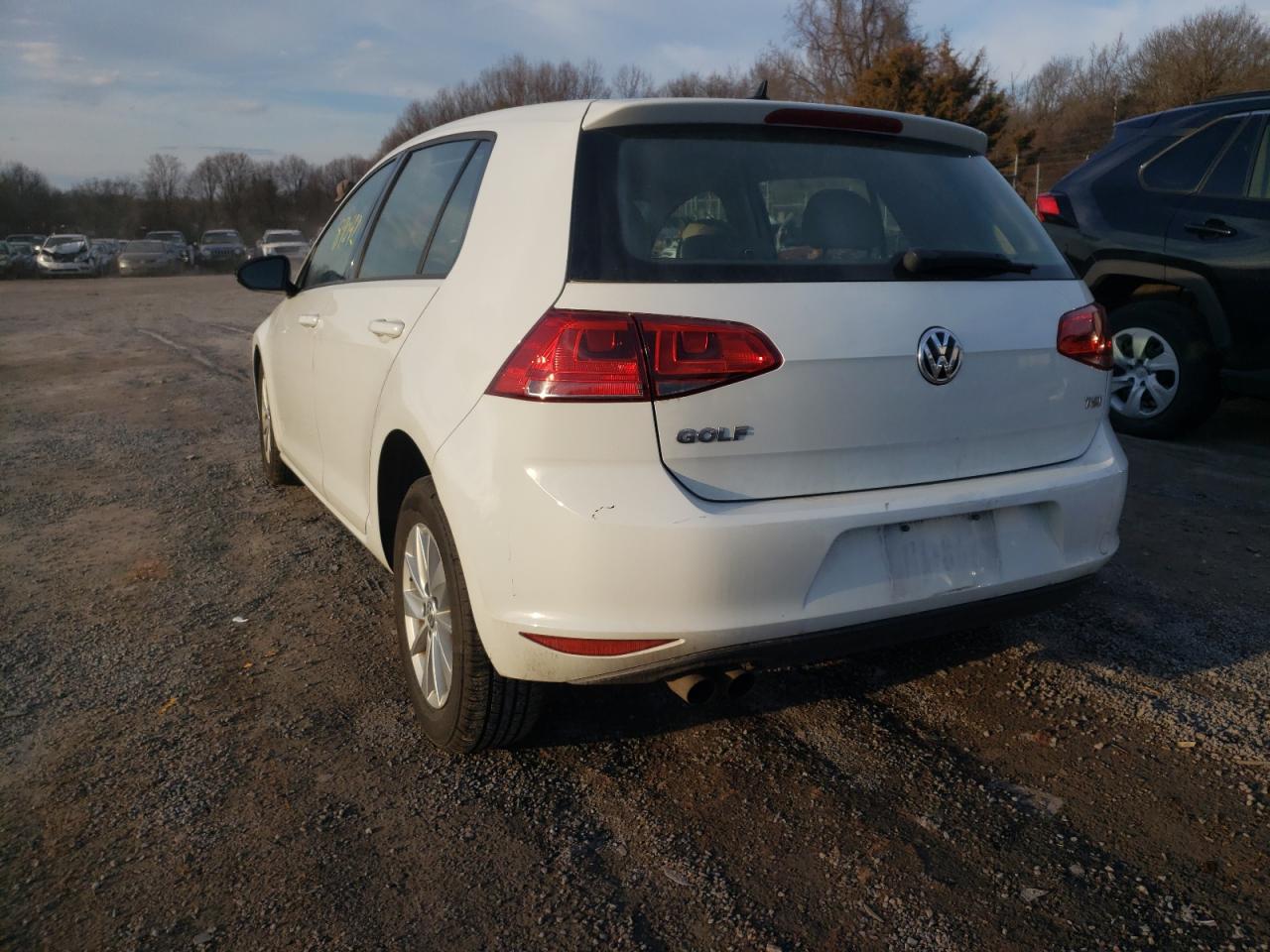 Photo 3 from auction – 2017 VOLKSWAGEN GOLF S with VIN 3VW217AU9HM019703