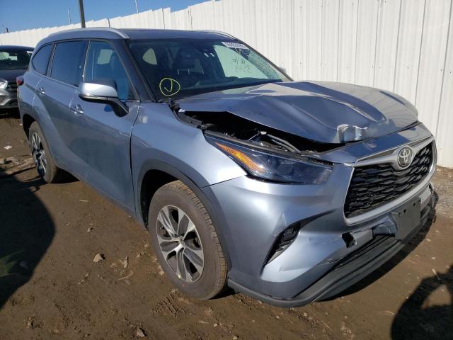 Photo 1 from auction – 2022 TOYOTA HIGHLANDER with VIN 5TDGZRAH4NS093638