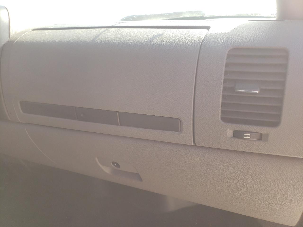 Photo 9 from auction – 2008 CHEVROLET SILVERADO with VIN 2GCEC19C781333604