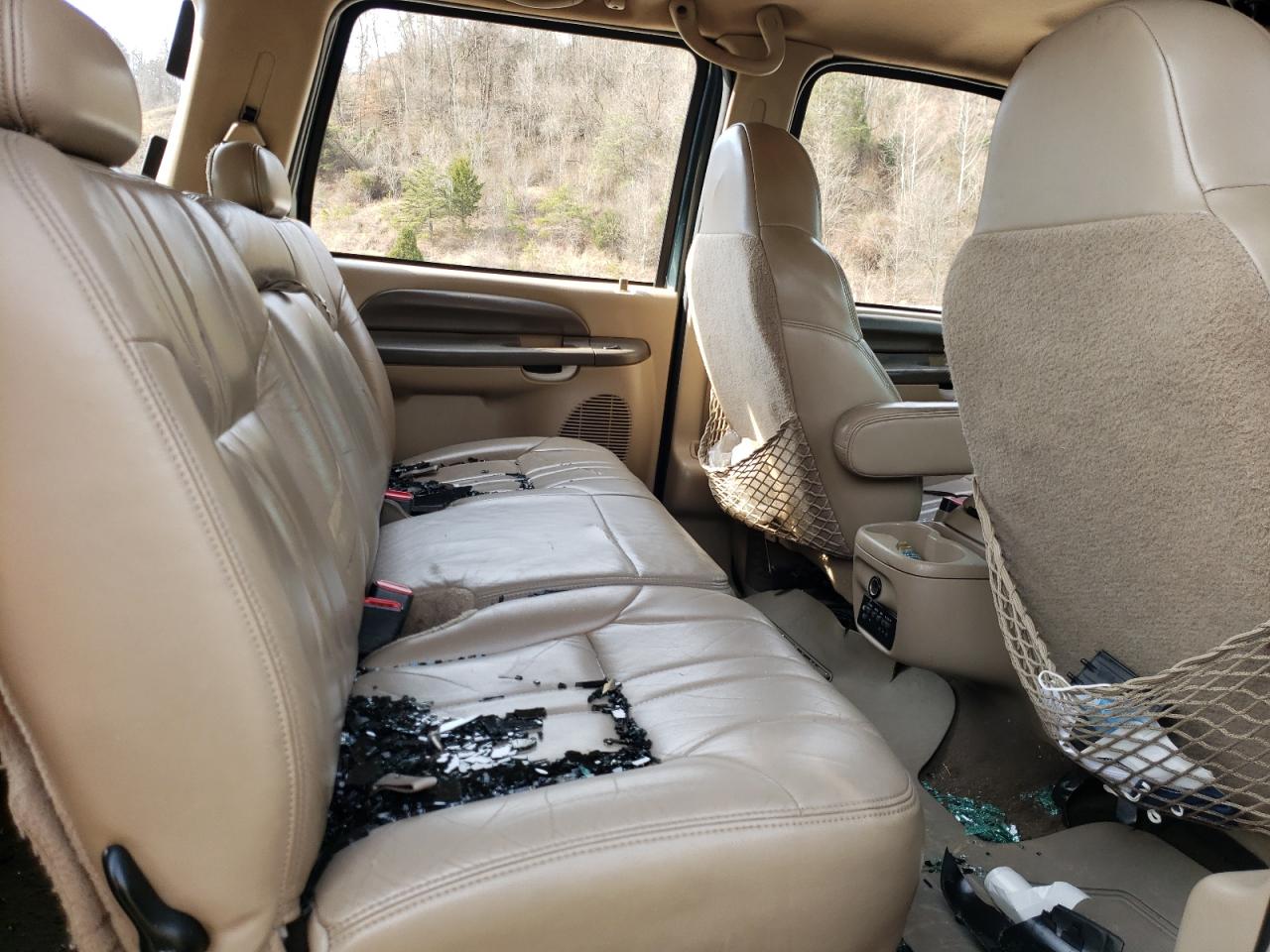 Photo 6 from auction – 2000 FORD EXCURSION with VIN 1FMNU41S6YEB86753