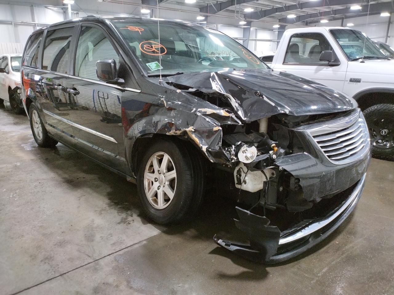 CHRYSLER TOWN & COU 2012 with VIN 2C4RC1BG4CR106105 - Photo from auction