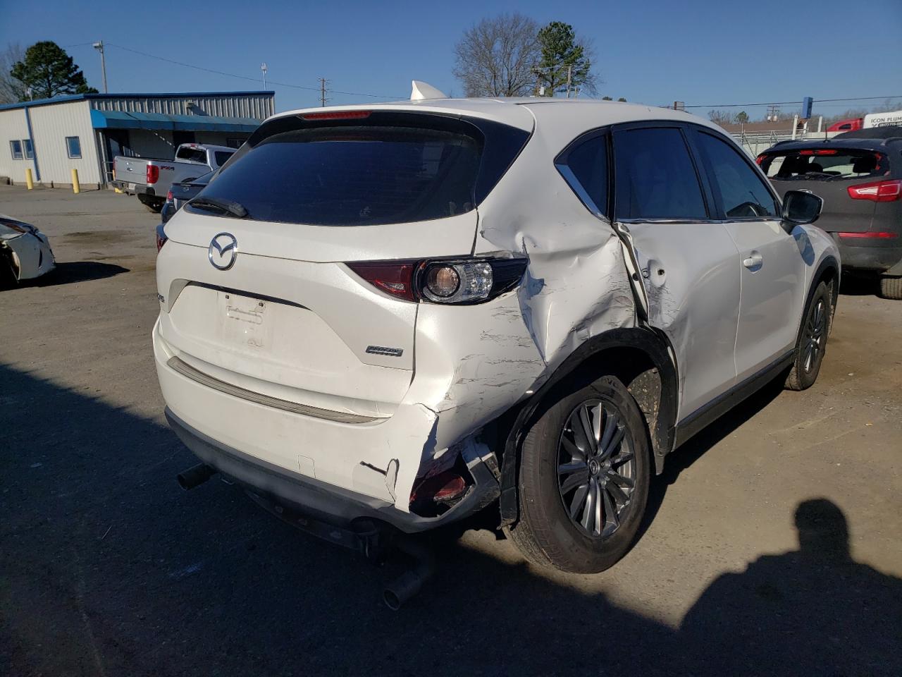 Photo 4 from auction – 2019 MAZDA CX-5 SPORT with VIN JM3KFABM2K0584103