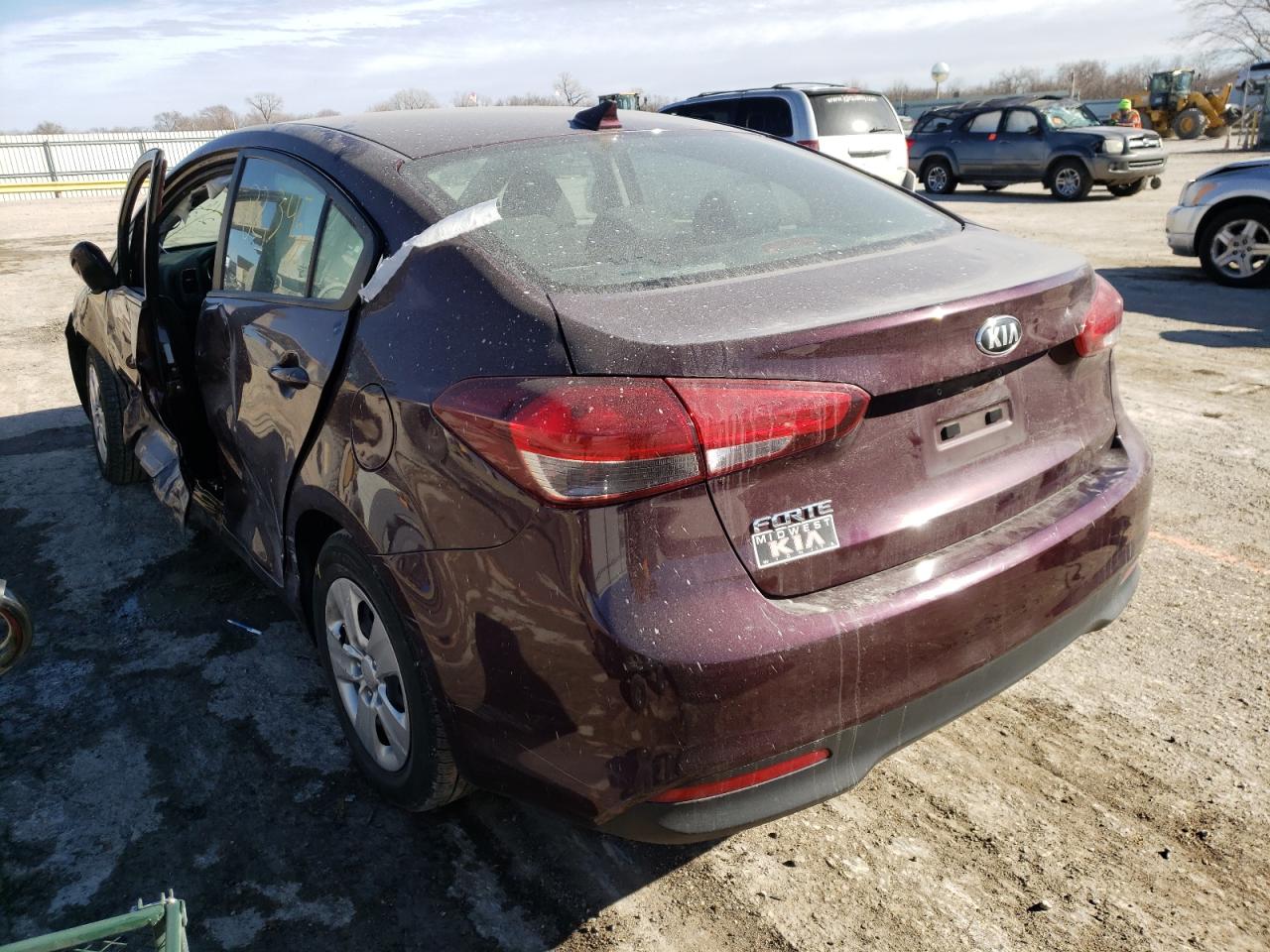 Photo 3 from auction – 2018 KIA FORTE LX with VIN 3KPFL4A77JE254110
