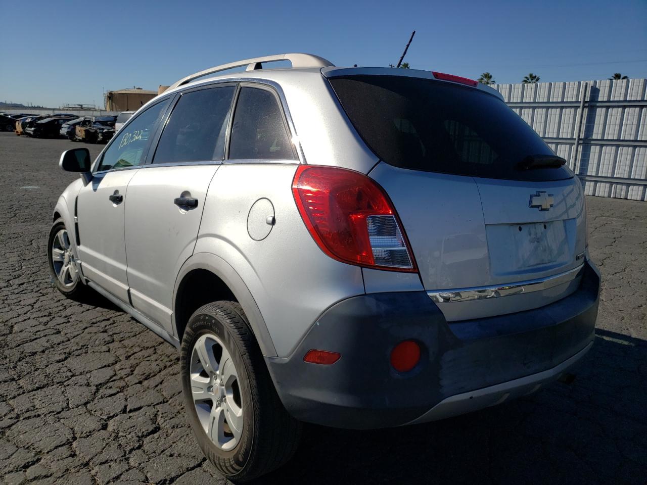 Photo 3 from auction – 2014 CHEVROLET CAPTIVA LS with VIN 3GNAL2EK3ES647761