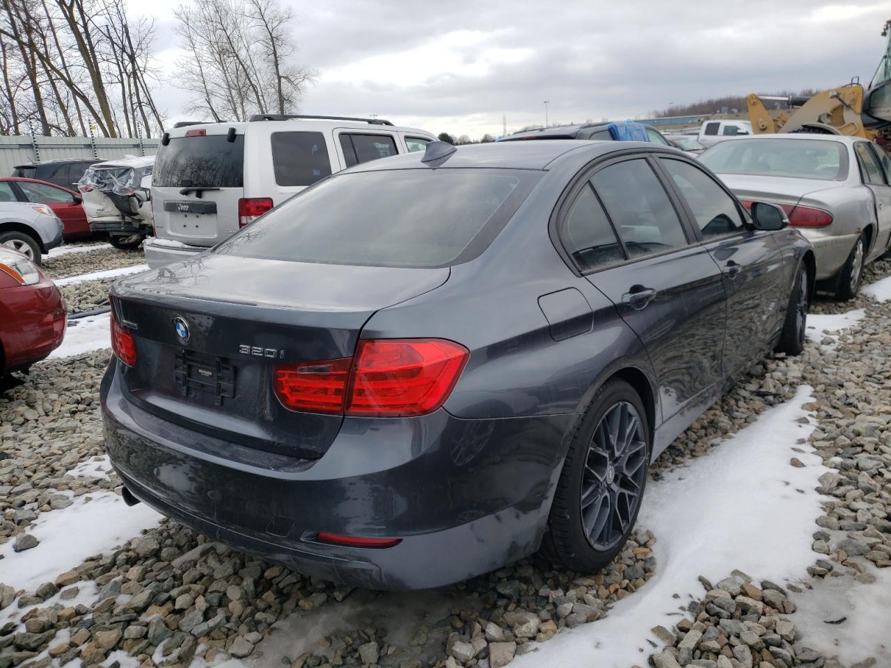 Photo 4 from auction – 2013 BMW 320 I XDRI with VIN WBA3C3C50DF982898