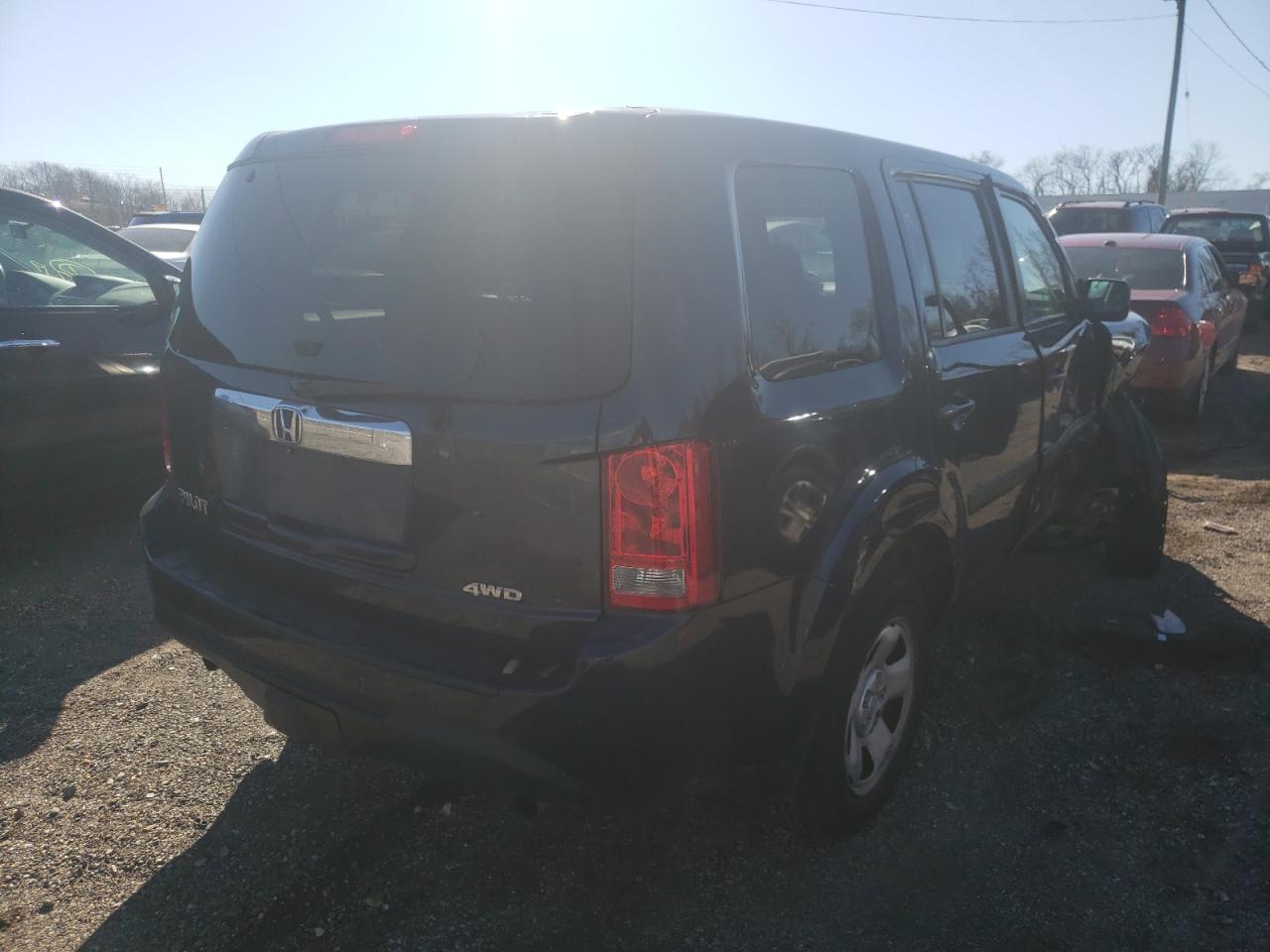 Photo 4 from auction – 2012 HONDA PILOT LX with VIN 5FNYF4H29CB039772